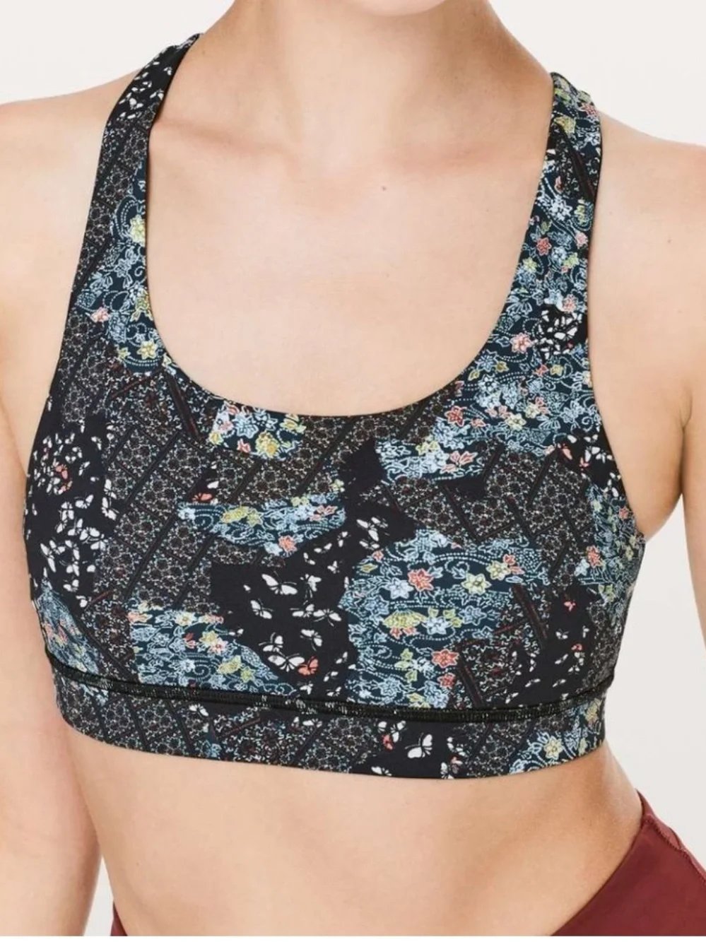 Lululemon Invigorate Bra Assemblage Alpine White Multi print size 4